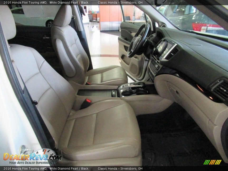 Front Seat of 2016 Honda Pilot Touring AWD Photo #16