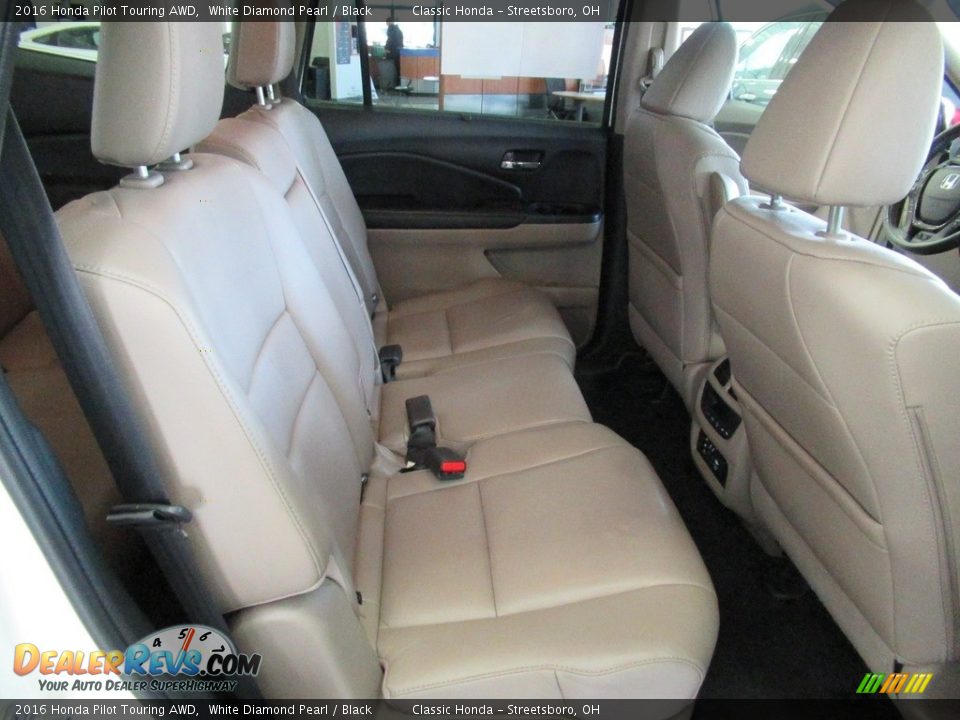 2016 Honda Pilot Touring AWD White Diamond Pearl / Black Photo #20