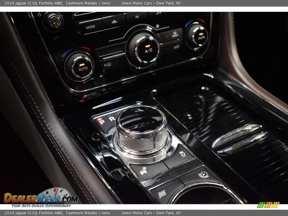 2014 Jaguar XJ XJL Portfolio AWD Cashmere Metallic / Ivory Photo #12
