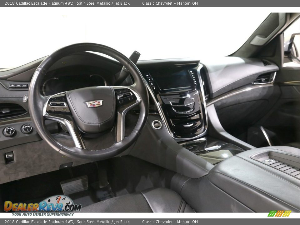 Dashboard of 2018 Cadillac Escalade Platinum 4WD Photo #11