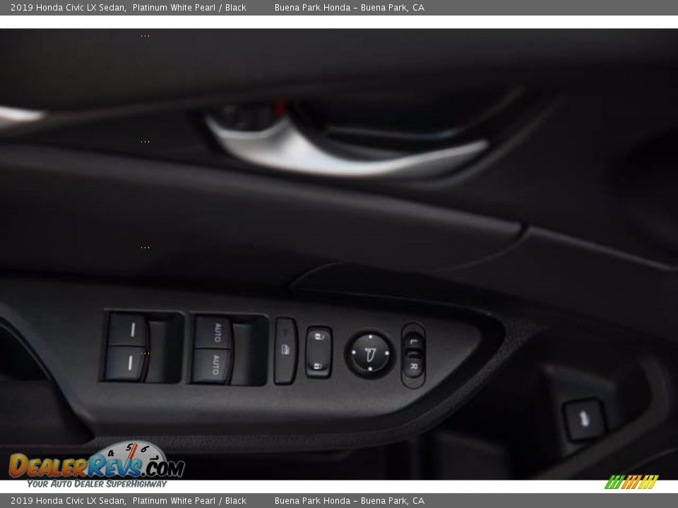 2019 Honda Civic LX Sedan Platinum White Pearl / Black Photo #29