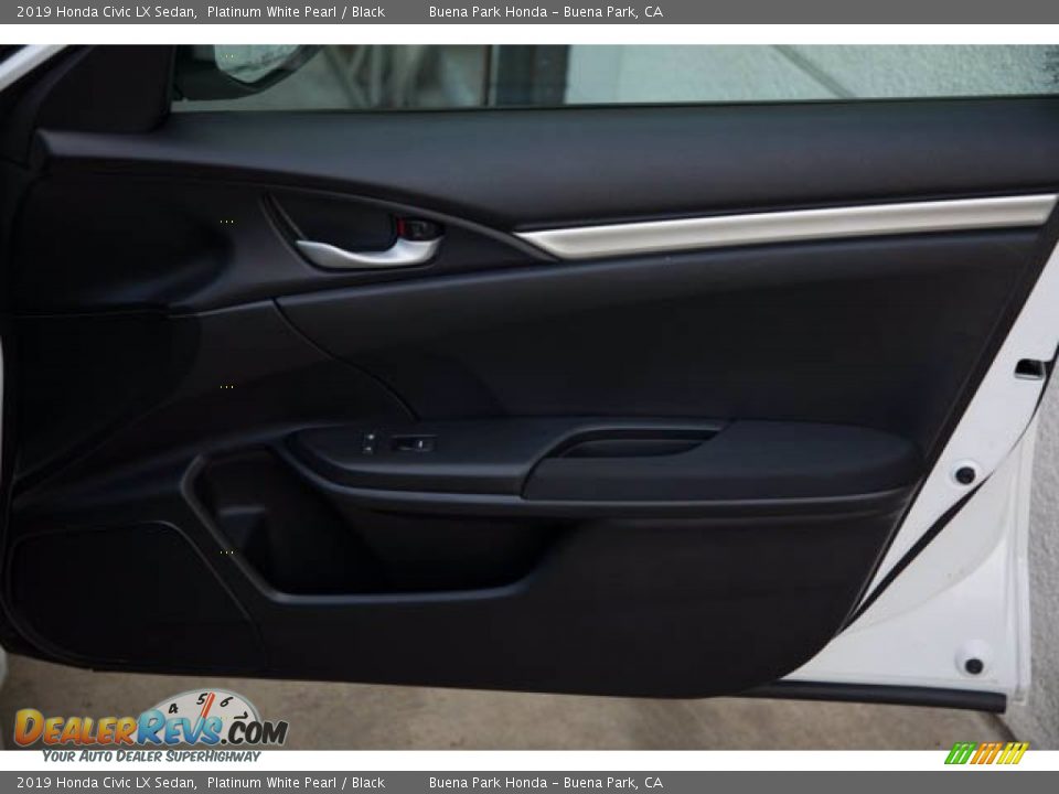 2019 Honda Civic LX Sedan Platinum White Pearl / Black Photo #32