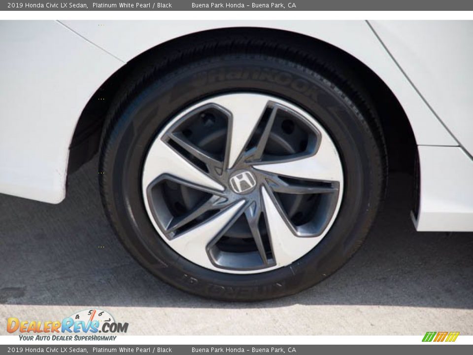 2019 Honda Civic LX Sedan Platinum White Pearl / Black Photo #34