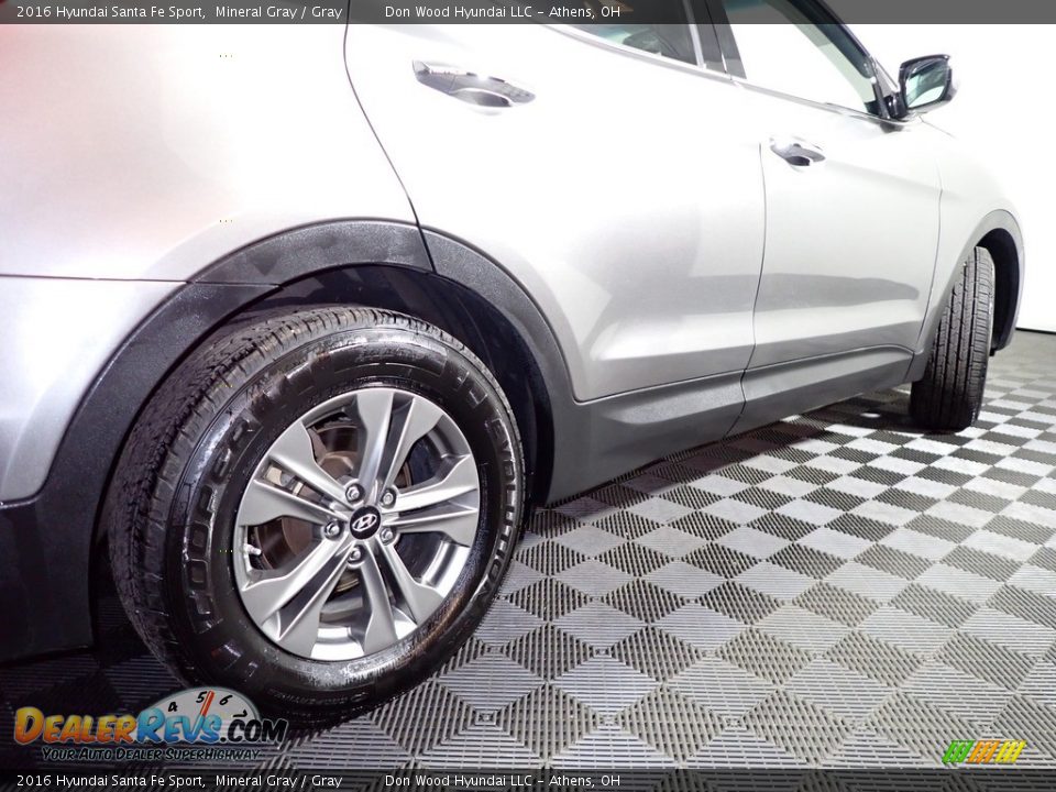2016 Hyundai Santa Fe Sport Mineral Gray / Gray Photo #16