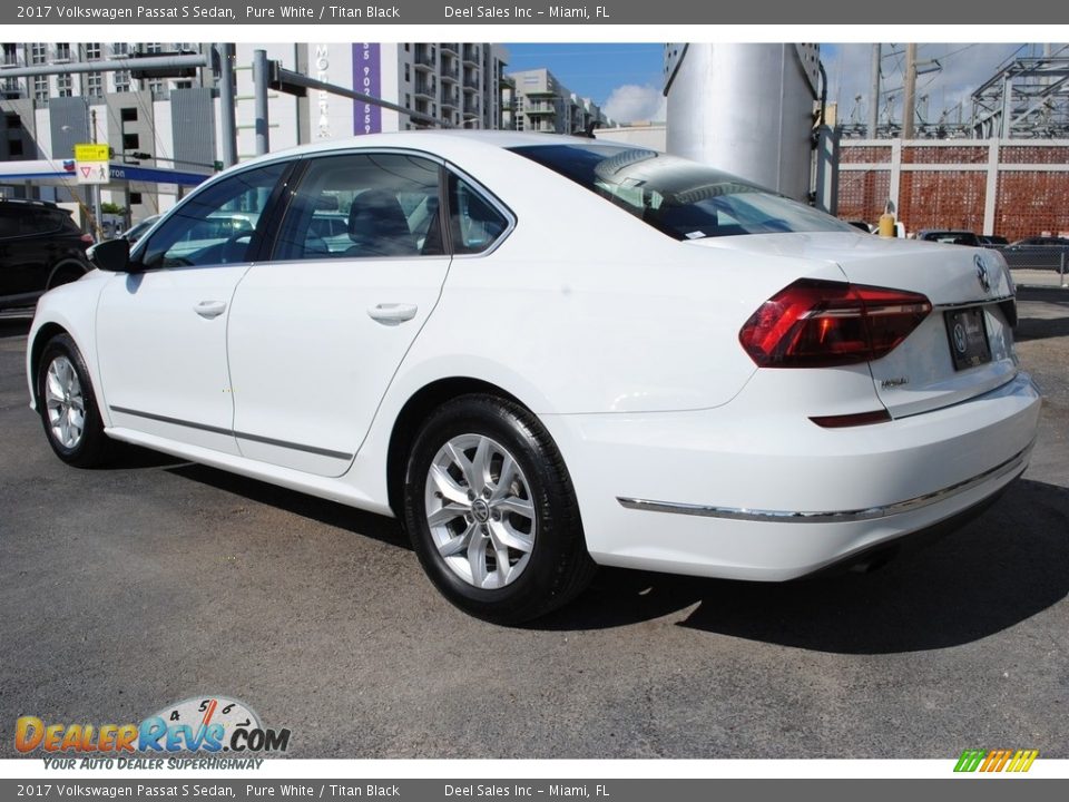 2017 Volkswagen Passat S Sedan Pure White / Titan Black Photo #7