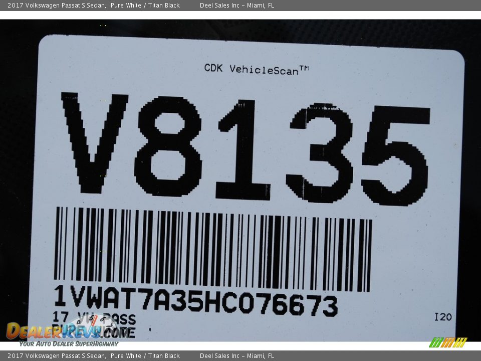 2017 Volkswagen Passat S Sedan Pure White / Titan Black Photo #20