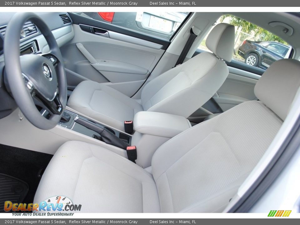 2017 Volkswagen Passat S Sedan Reflex Silver Metallic / Moonrock Gray Photo #12