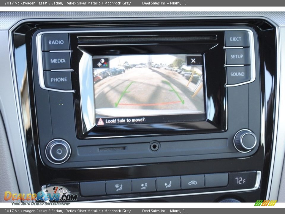2017 Volkswagen Passat S Sedan Reflex Silver Metallic / Moonrock Gray Photo #14