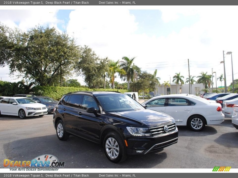 2018 Volkswagen Tiguan S Deep Black Pearl / Titan Black Photo #1