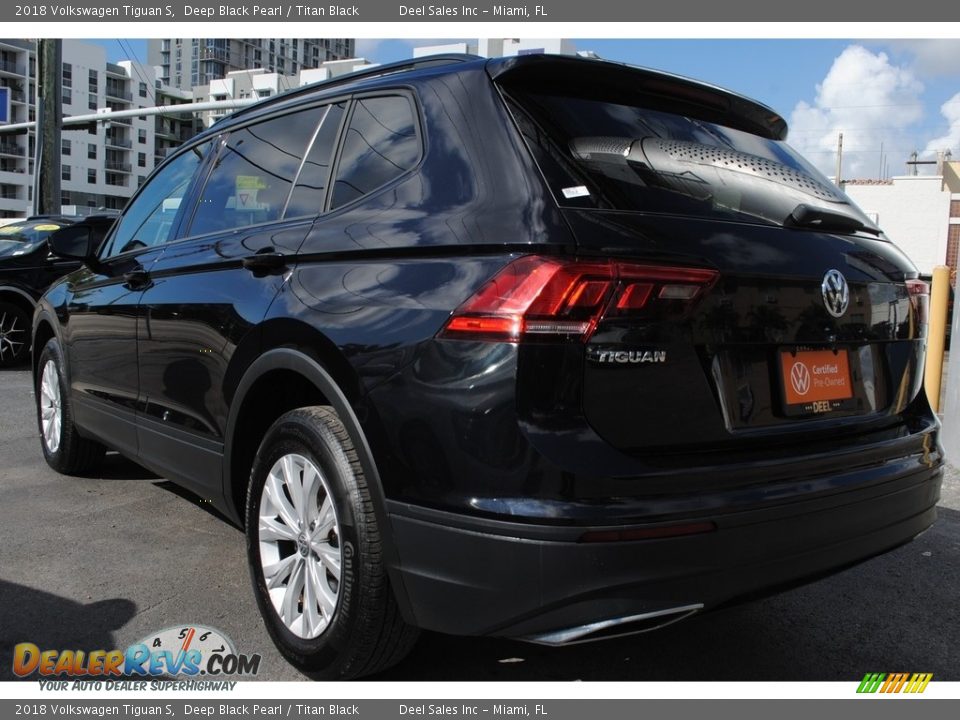 2018 Volkswagen Tiguan S Deep Black Pearl / Titan Black Photo #7