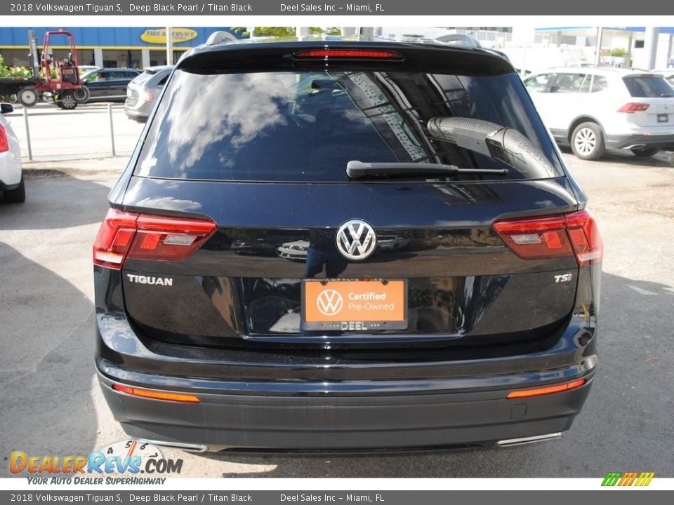 2018 Volkswagen Tiguan S Deep Black Pearl / Titan Black Photo #8