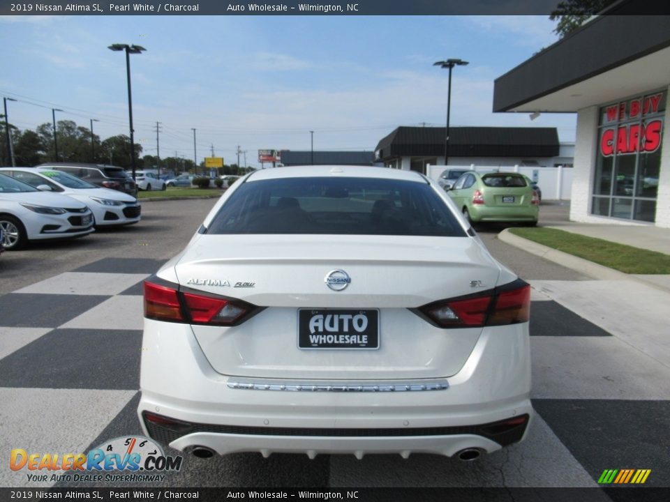 2019 Nissan Altima SL Pearl White / Charcoal Photo #4