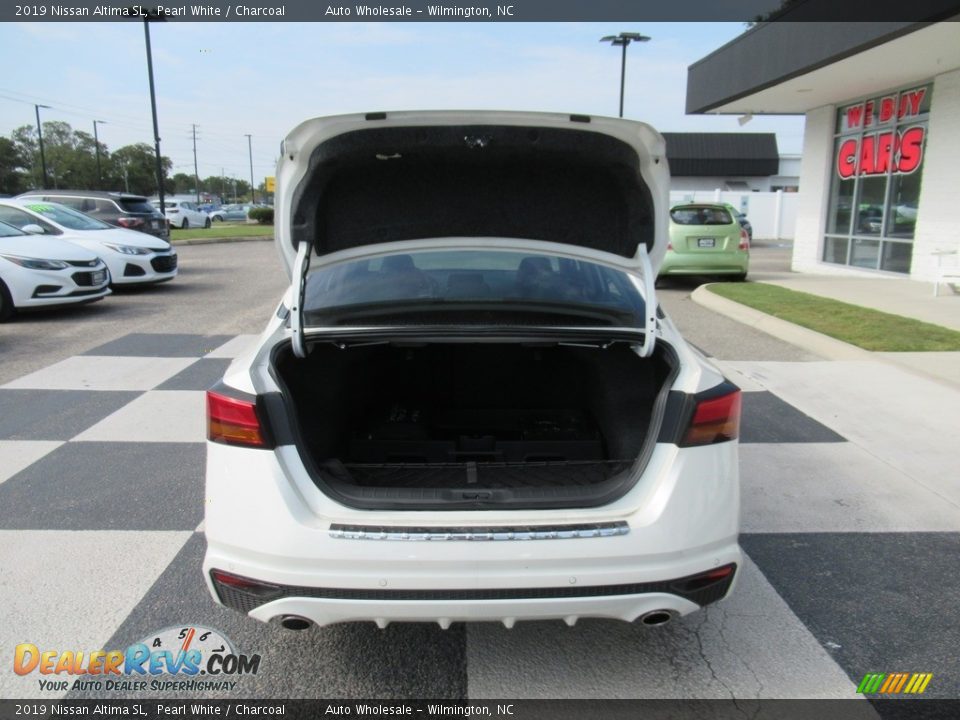 2019 Nissan Altima SL Pearl White / Charcoal Photo #5