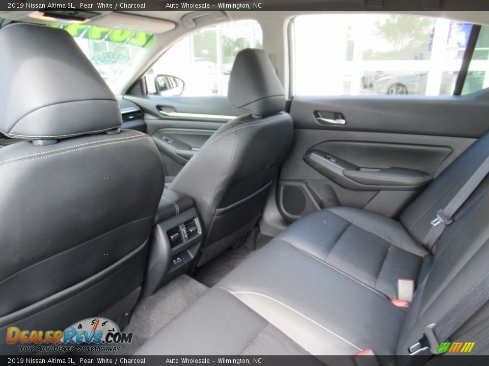 2019 Nissan Altima SL Pearl White / Charcoal Photo #11