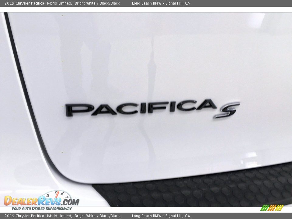 2019 Chrysler Pacifica Hybrid Limited Bright White / Black/Black Photo #7