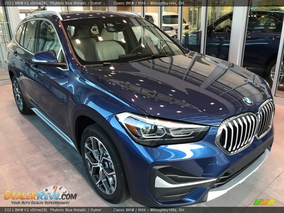 2021 BMW X1 xDrive28i Phytonic Blue Metallic / Oyster Photo #1