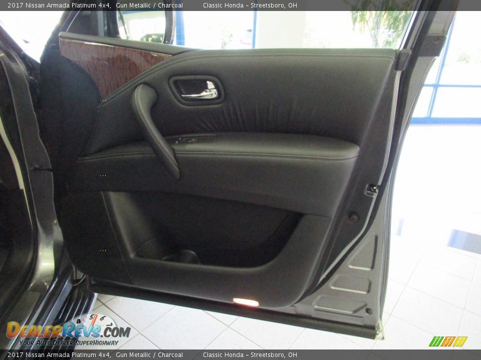 2017 Nissan Armada Platinum 4x4 Gun Metallic / Charcoal Photo #16