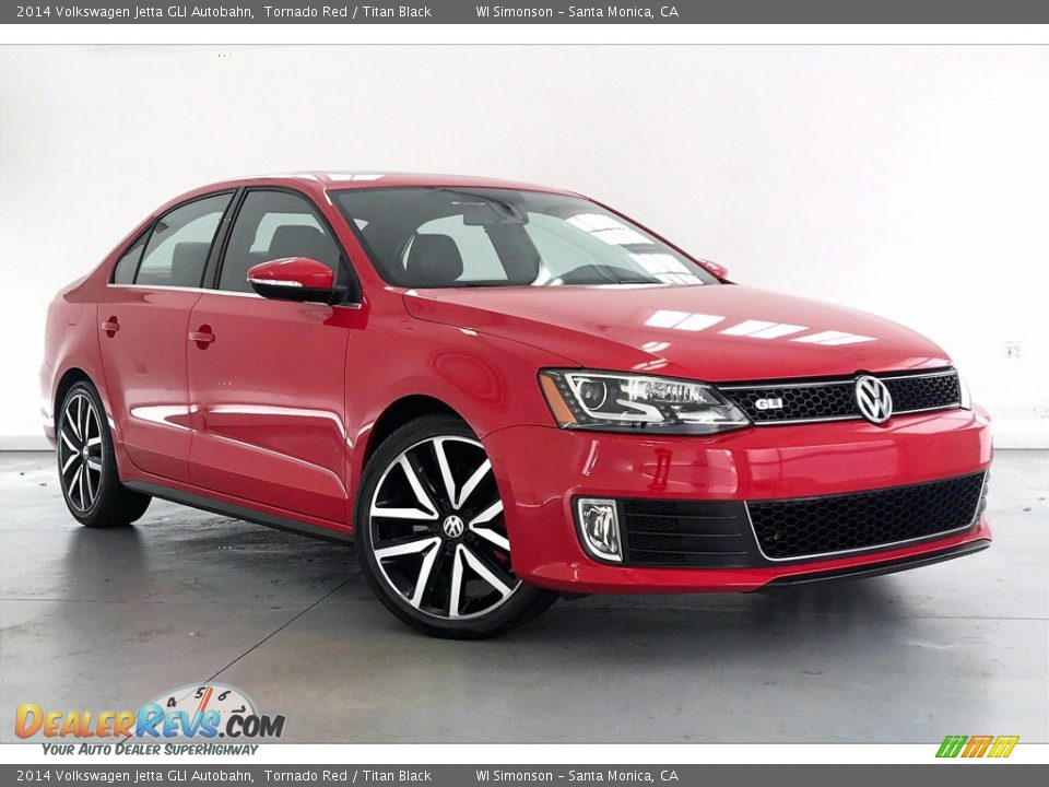 Front 3/4 View of 2014 Volkswagen Jetta GLI Autobahn Photo #34