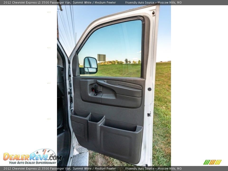 2012 Chevrolet Express LS 3500 Passenger Van Summit White / Medium Pewter Photo #27