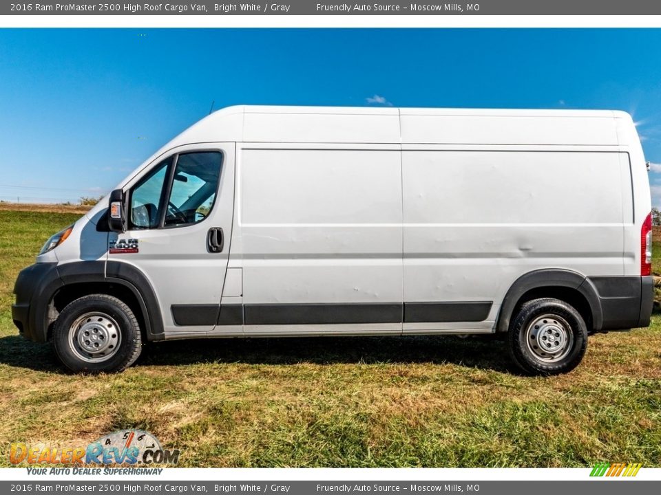 2016 Ram ProMaster 2500 High Roof Cargo Van Bright White / Gray Photo #7