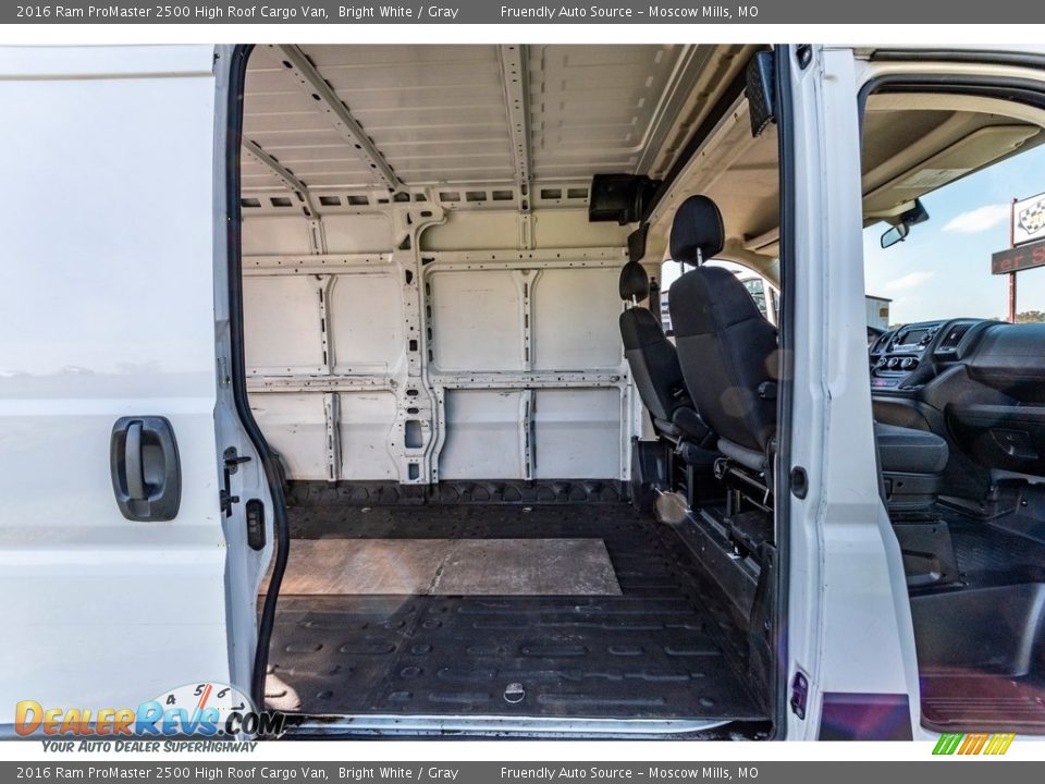 2016 Ram ProMaster 2500 High Roof Cargo Van Bright White / Gray Photo #22