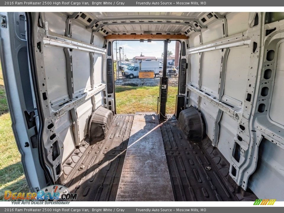 2016 Ram ProMaster 2500 High Roof Cargo Van Bright White / Gray Photo #23