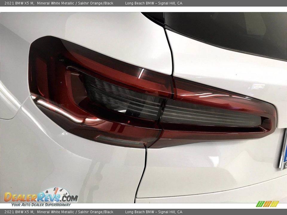 2021 BMW X5 M Mineral White Metallic / Sakhir Orange/Black Photo #15