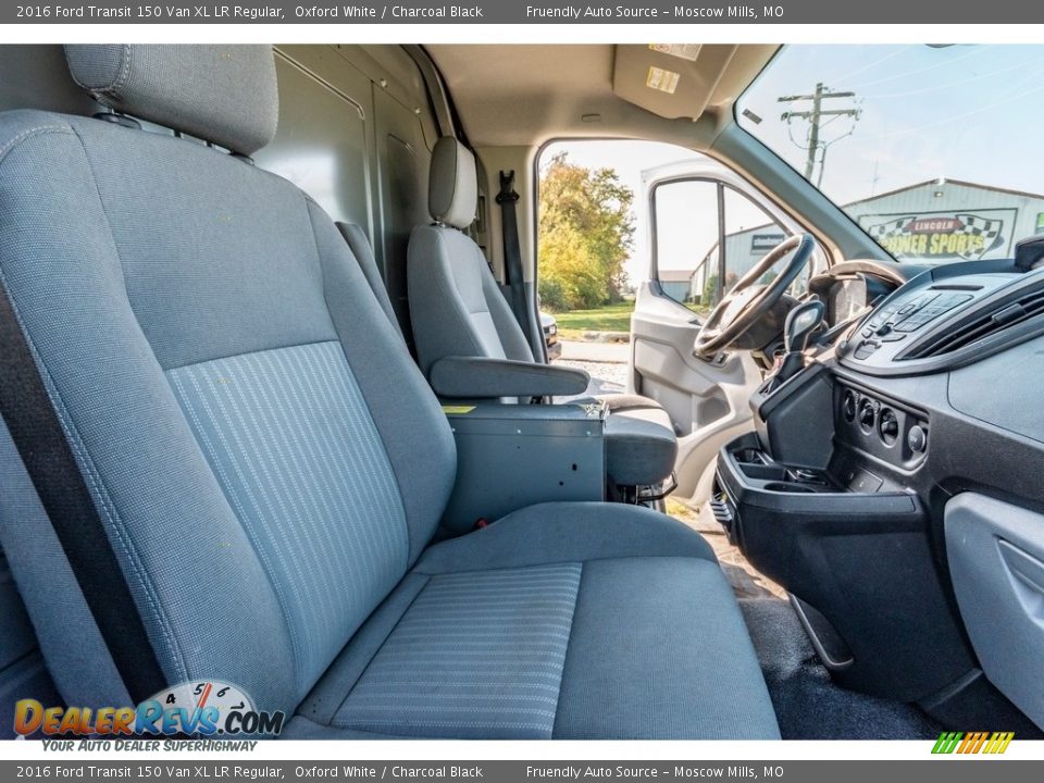 2016 Ford Transit 150 Van XL LR Regular Oxford White / Charcoal Black Photo #30