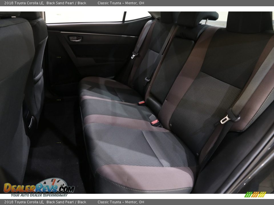 2018 Toyota Corolla LE Black Sand Pearl / Black Photo #15