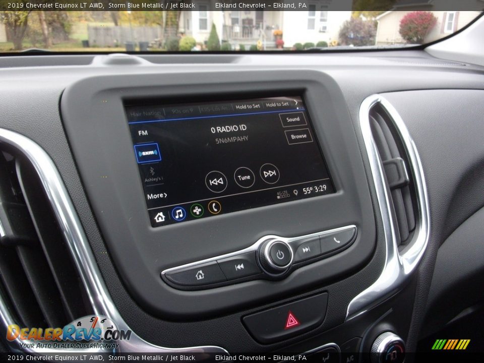 Controls of 2019 Chevrolet Equinox LT AWD Photo #22