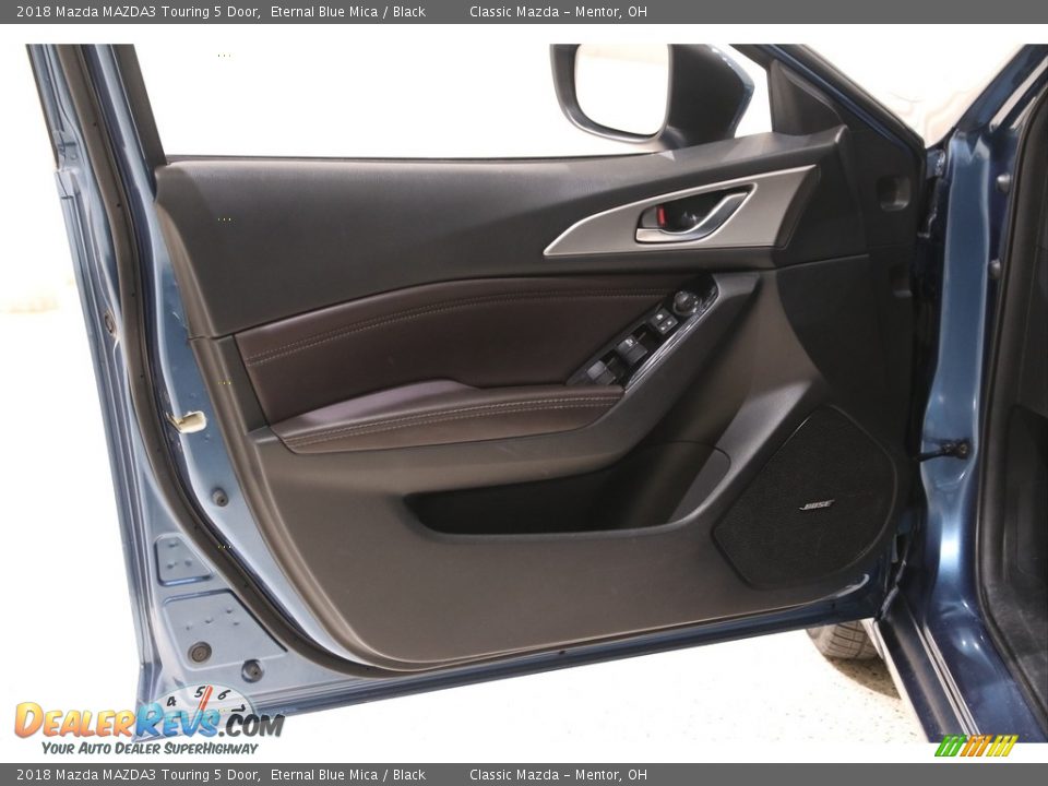 2018 Mazda MAZDA3 Touring 5 Door Eternal Blue Mica / Black Photo #4