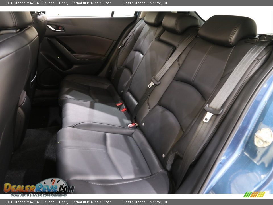 2018 Mazda MAZDA3 Touring 5 Door Eternal Blue Mica / Black Photo #17