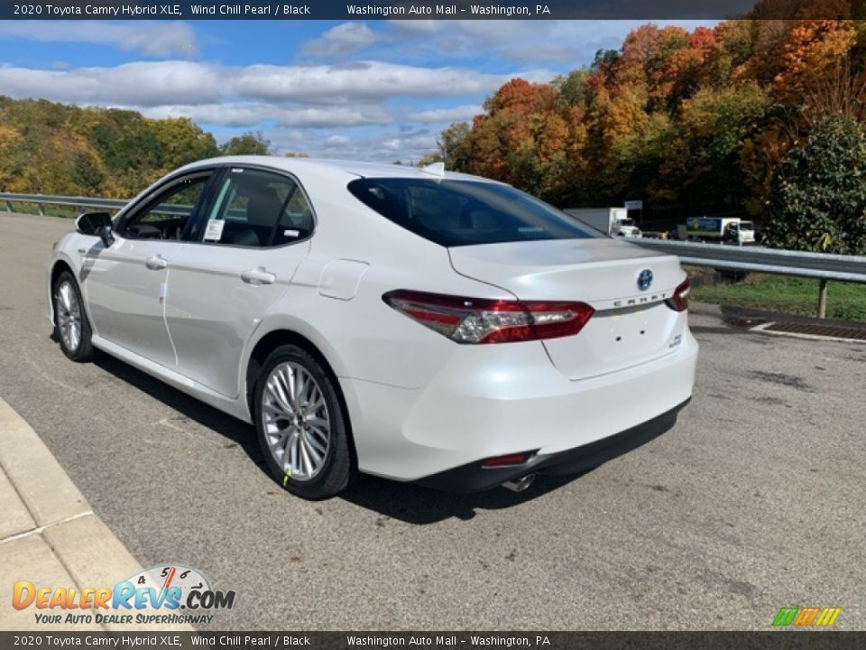 2020 Toyota Camry Hybrid XLE Wind Chill Pearl / Black Photo #2
