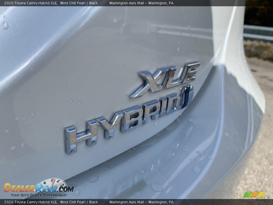 2020 Toyota Camry Hybrid XLE Wind Chill Pearl / Black Photo #27