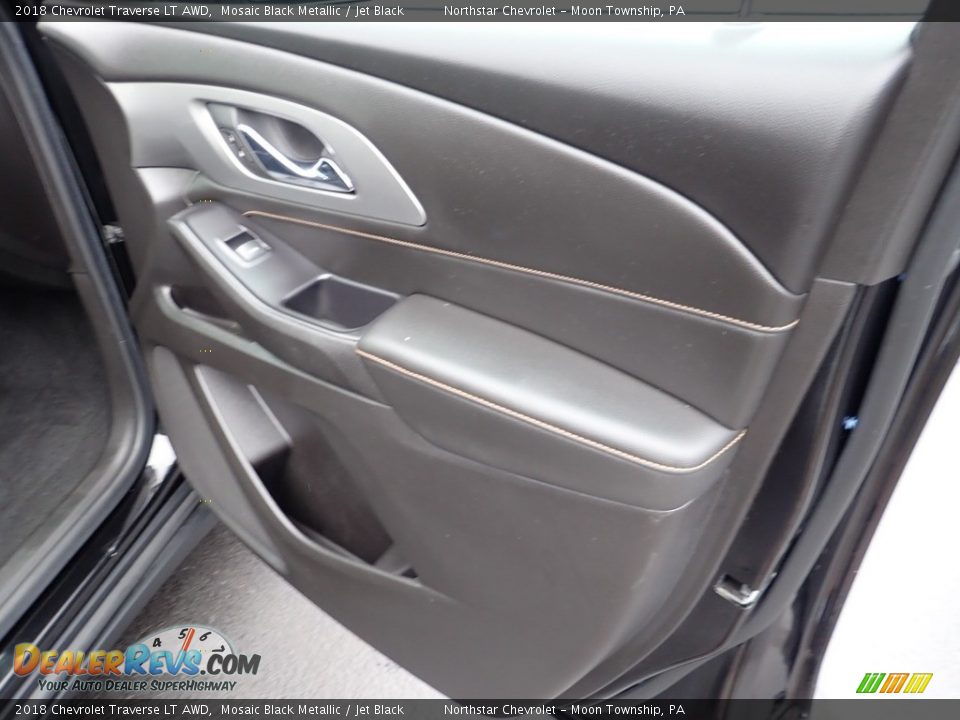 2018 Chevrolet Traverse LT AWD Mosaic Black Metallic / Jet Black Photo #17