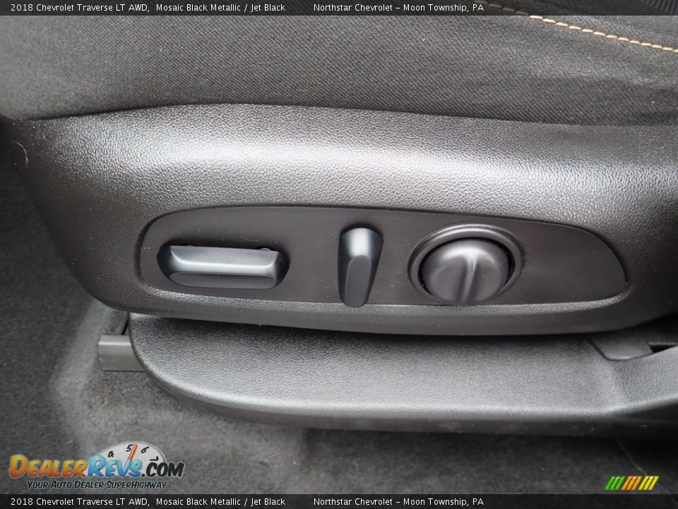 2018 Chevrolet Traverse LT AWD Mosaic Black Metallic / Jet Black Photo #25