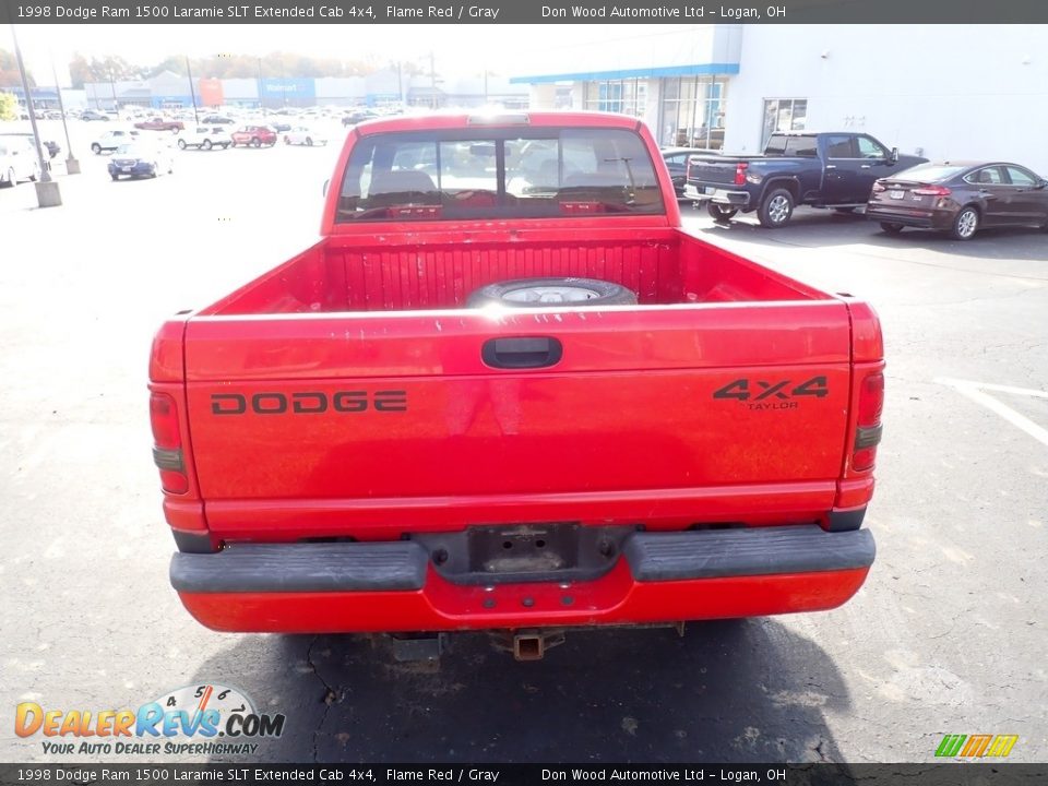 1998 Dodge Ram 1500 Laramie SLT Extended Cab 4x4 Flame Red / Gray Photo #10