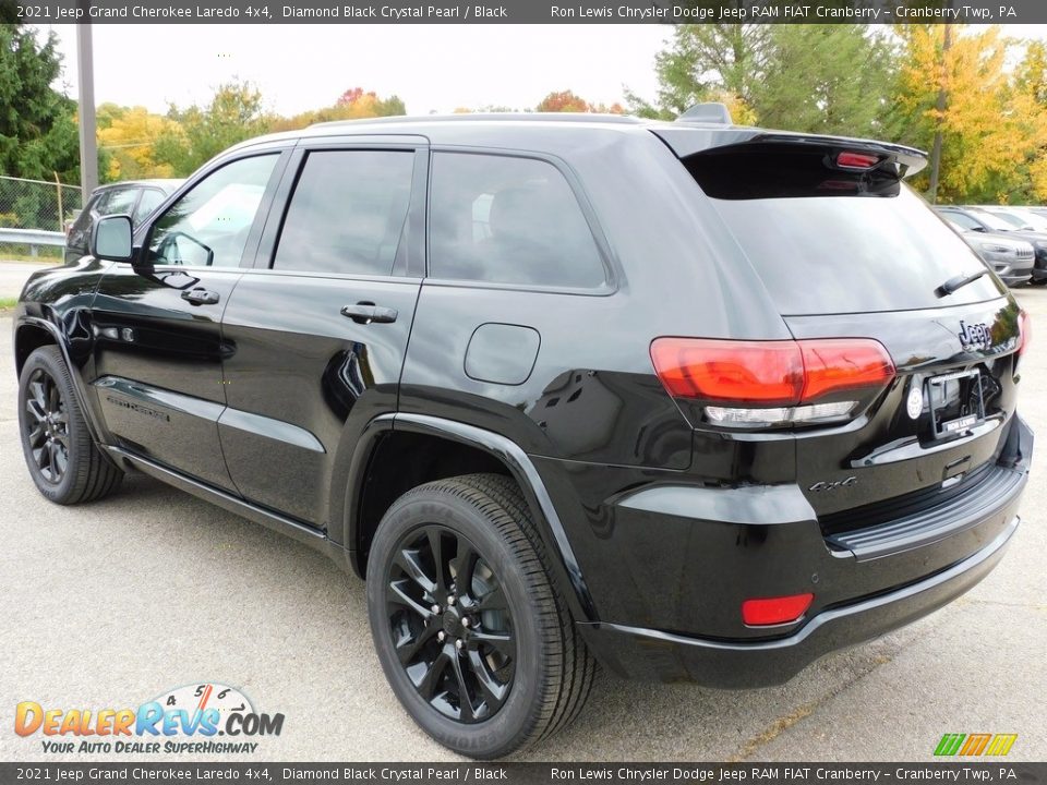 2021 Jeep Grand Cherokee Laredo 4x4 Diamond Black Crystal Pearl / Black Photo #8