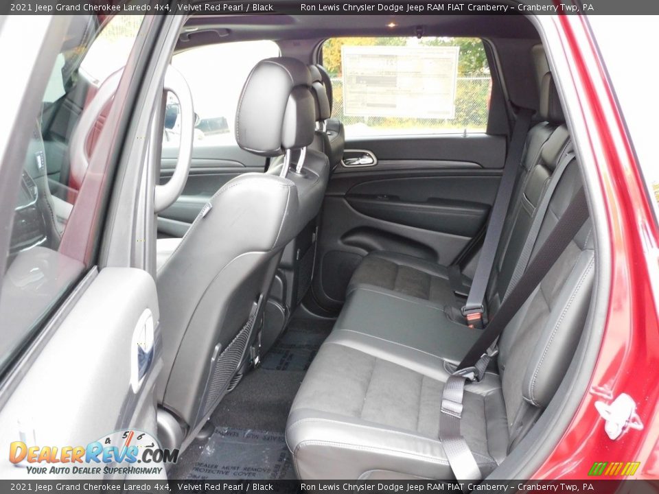 2021 Jeep Grand Cherokee Laredo 4x4 Velvet Red Pearl / Black Photo #13