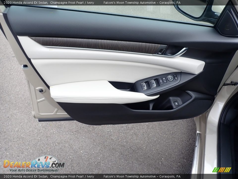 Door Panel of 2020 Honda Accord EX Sedan Photo #10