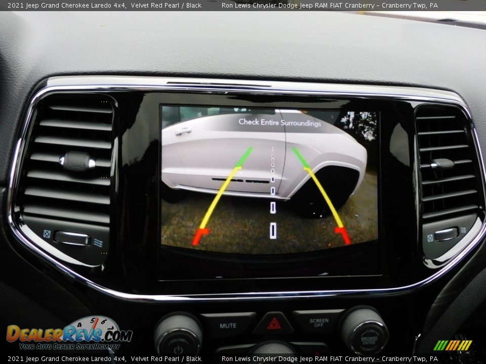 2021 Jeep Grand Cherokee Laredo 4x4 Velvet Red Pearl / Black Photo #18