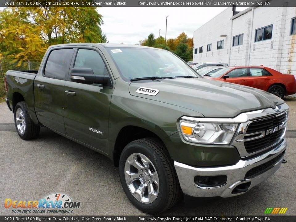 Front 3/4 View of 2021 Ram 1500 Big Horn Crew Cab 4x4 Photo #3