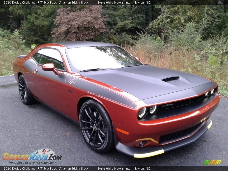 Front 3/4 View of 2020 Dodge Challenger R/T Scat Pack Photo #4