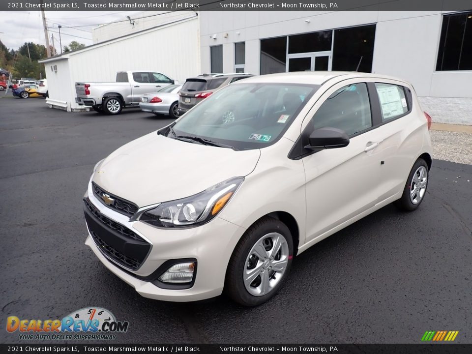 Front 3/4 View of 2021 Chevrolet Spark LS Photo #1