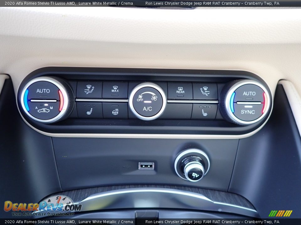 Controls of 2020 Alfa Romeo Stelvio TI Lusso AWD Photo #18