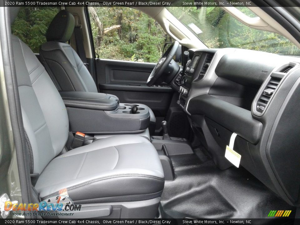 Front Seat of 2020 Ram 5500 Tradesman Crew Cab 4x4 Chassis Photo #15