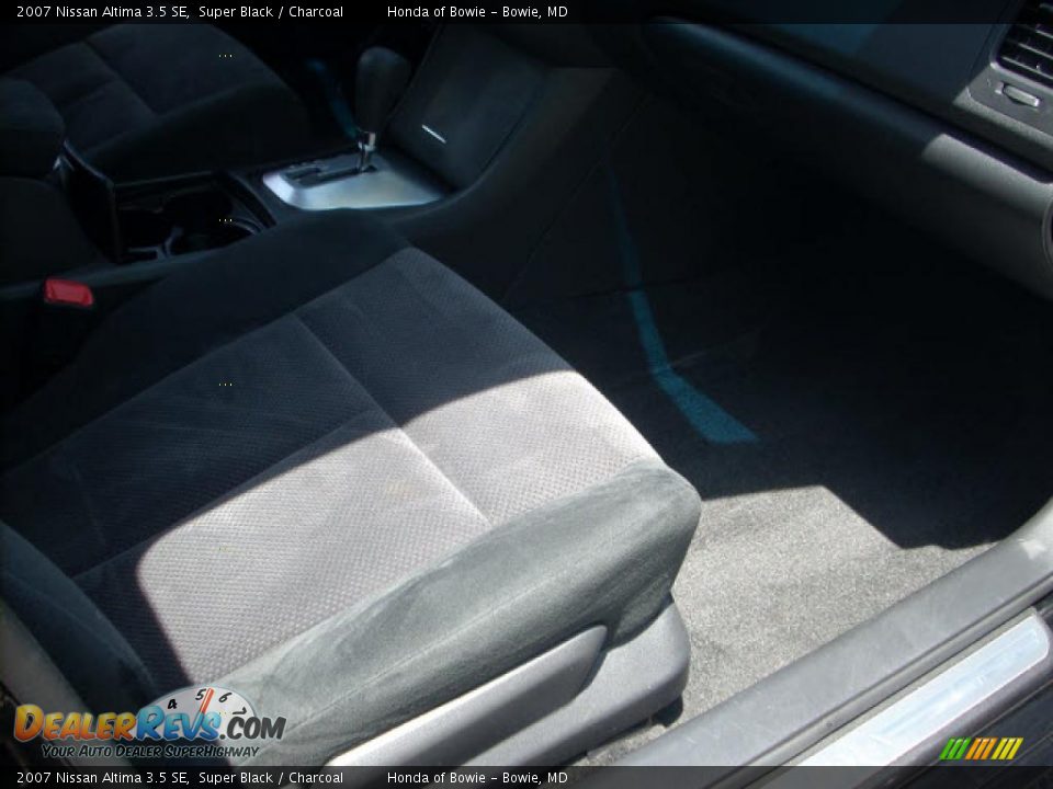 2007 Nissan Altima 3.5 SE Super Black / Charcoal Photo #17