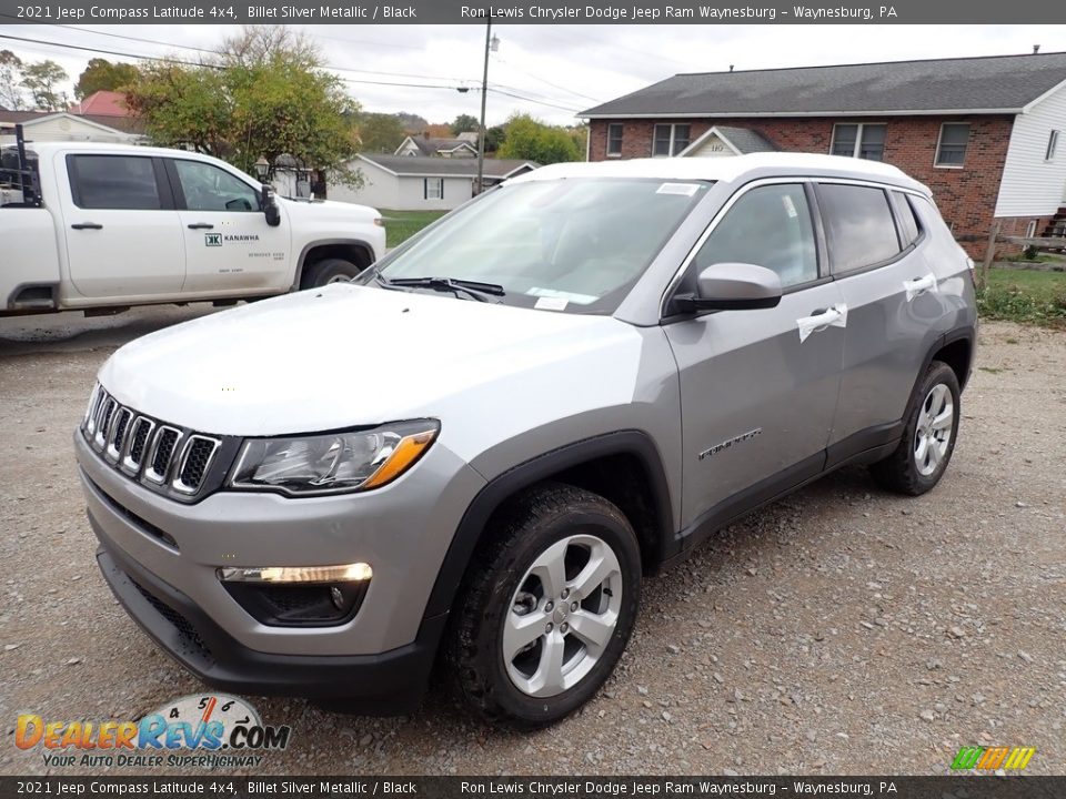 Front 3/4 View of 2021 Jeep Compass Latitude 4x4 Photo #1