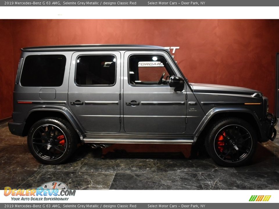 2019 Mercedes-Benz G 63 AMG Selenite Grey Metallic / designo Classic Red Photo #4