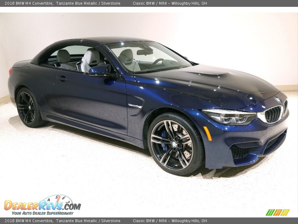 Front 3/4 View of 2018 BMW M4 Convertible Photo #2